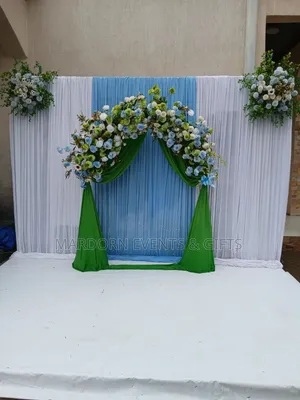 Daniel Helen Church Decor for Vows