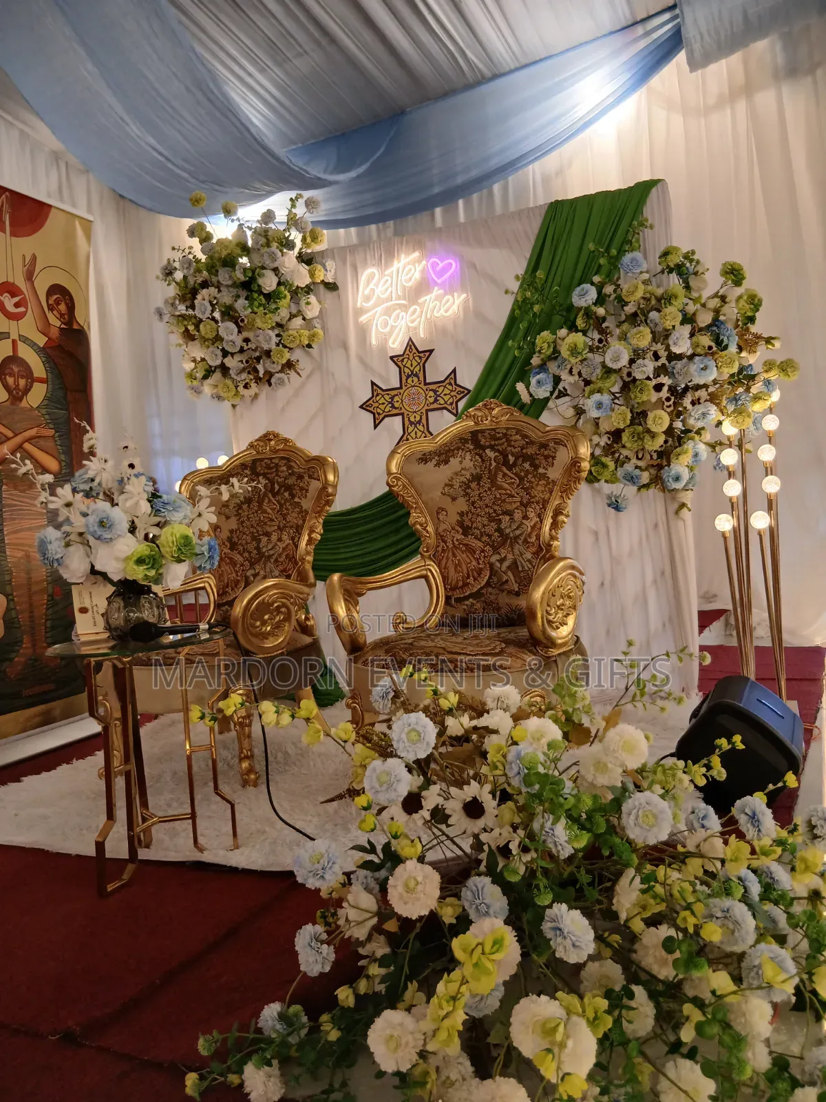 Daniel Helen Church Decor for Vows