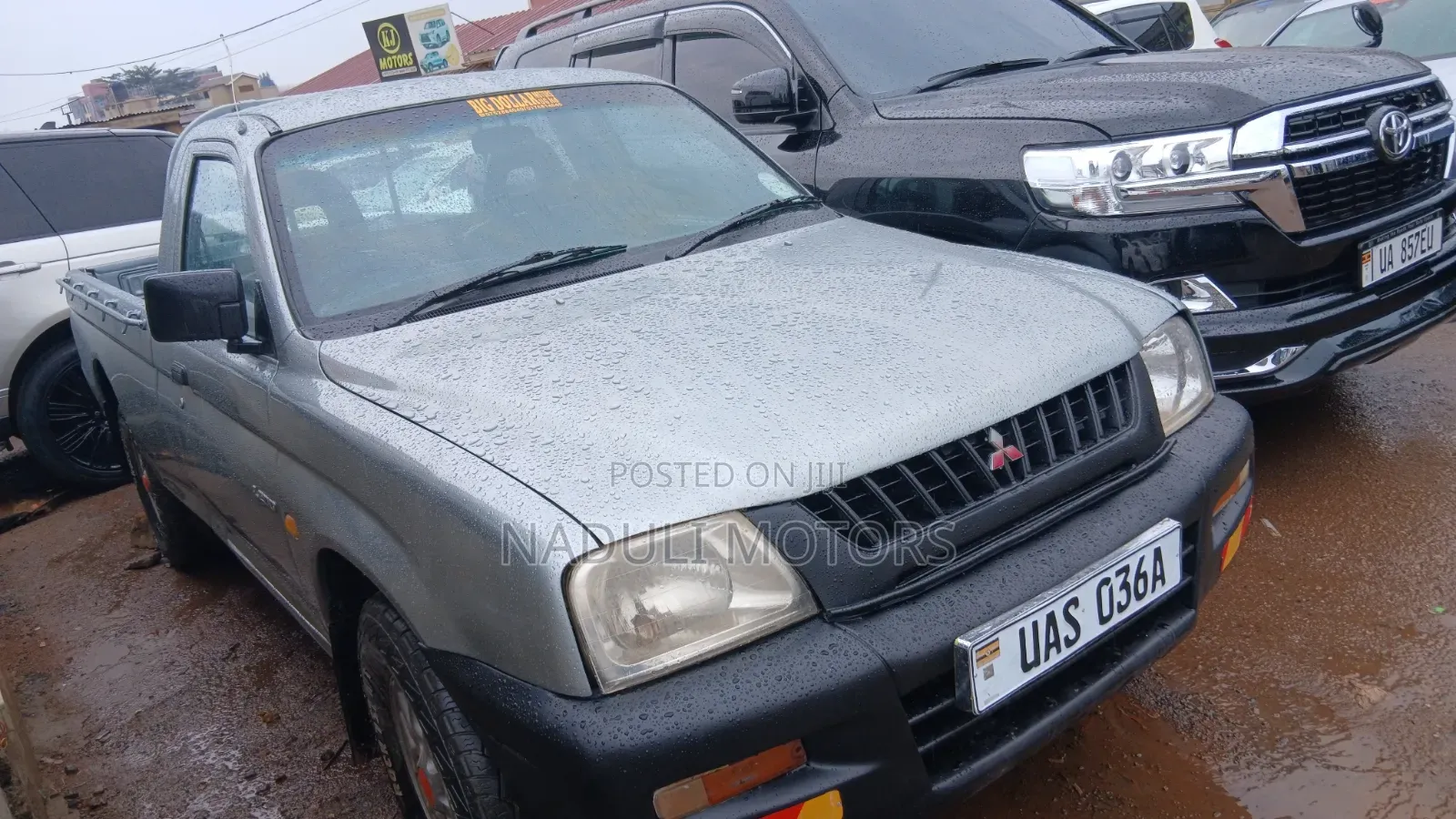 Mitsubishi L200 2000 Gray
