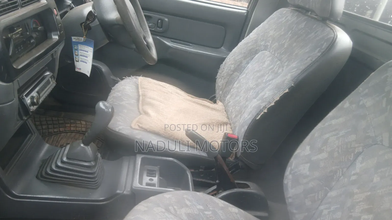 Mitsubishi L200 2000 Gray