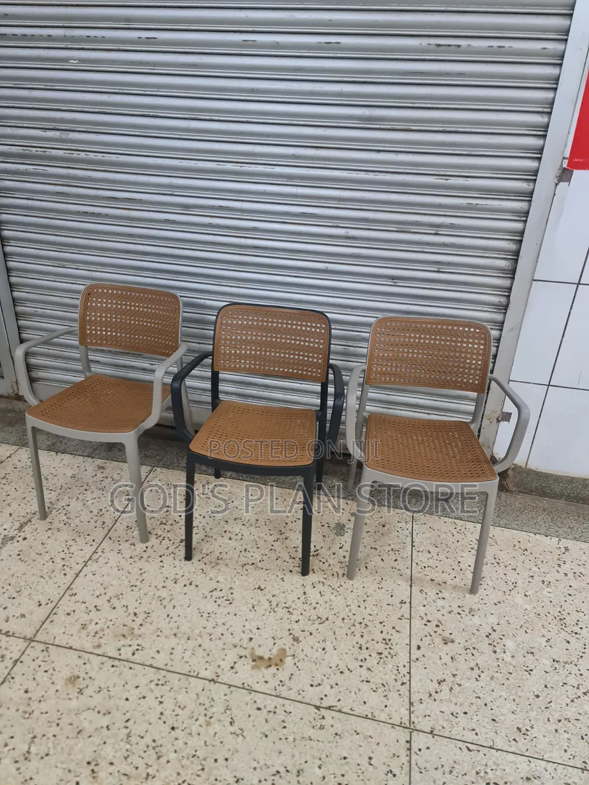 Atlantis Outdoor Indoor Plastic Chairs Plastic Chairs for Hotel
