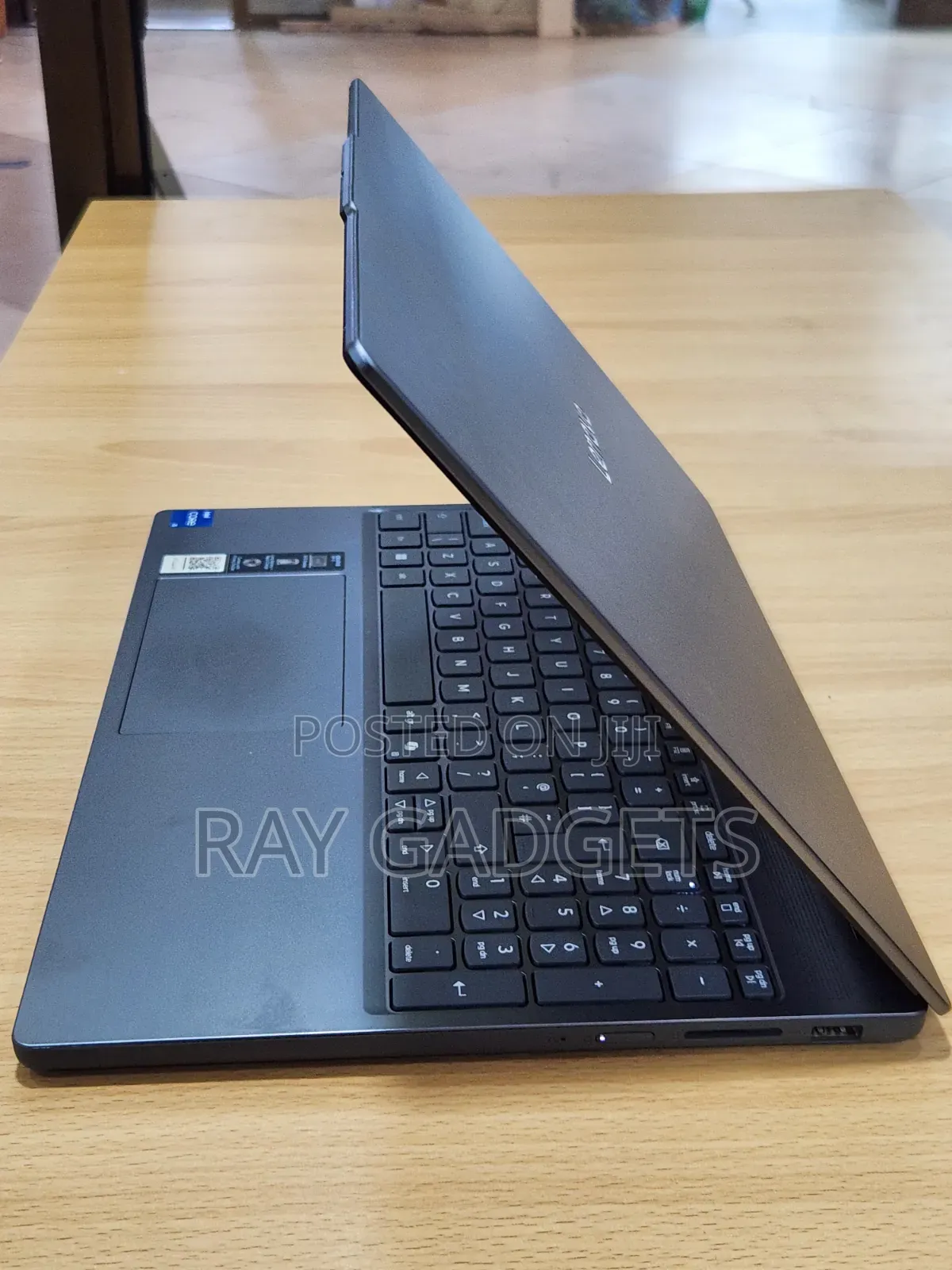 New Laptop Lenovo IdeaPad S340 8GB Intel Core i5 SSD 512GB