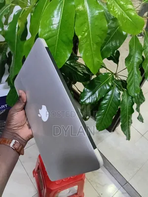 Laptop Apple MacBook Air 4GB Intel Core 2 Duo SSD 128GB