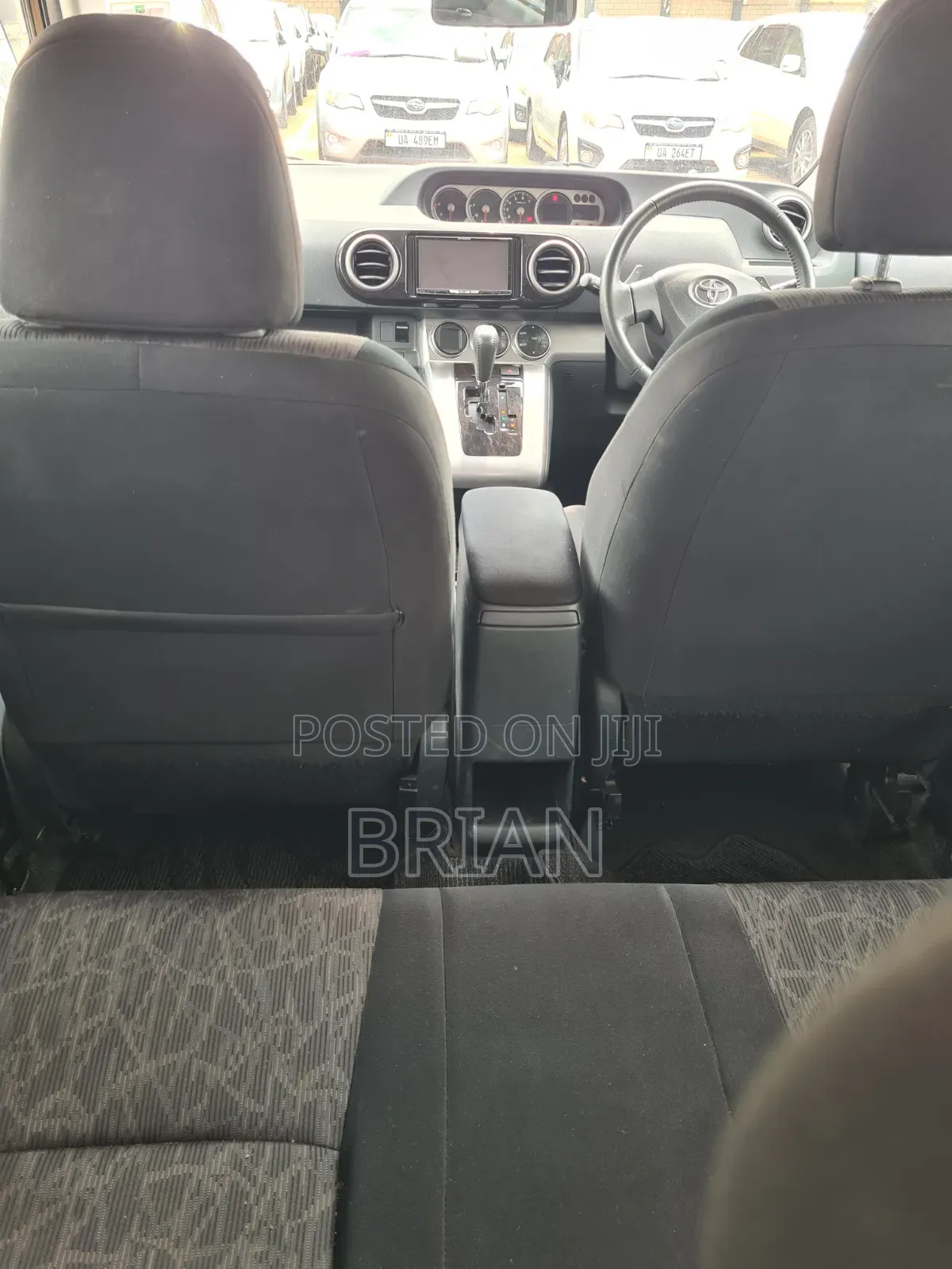 Toyota Corolla Rumion 2011 Silver