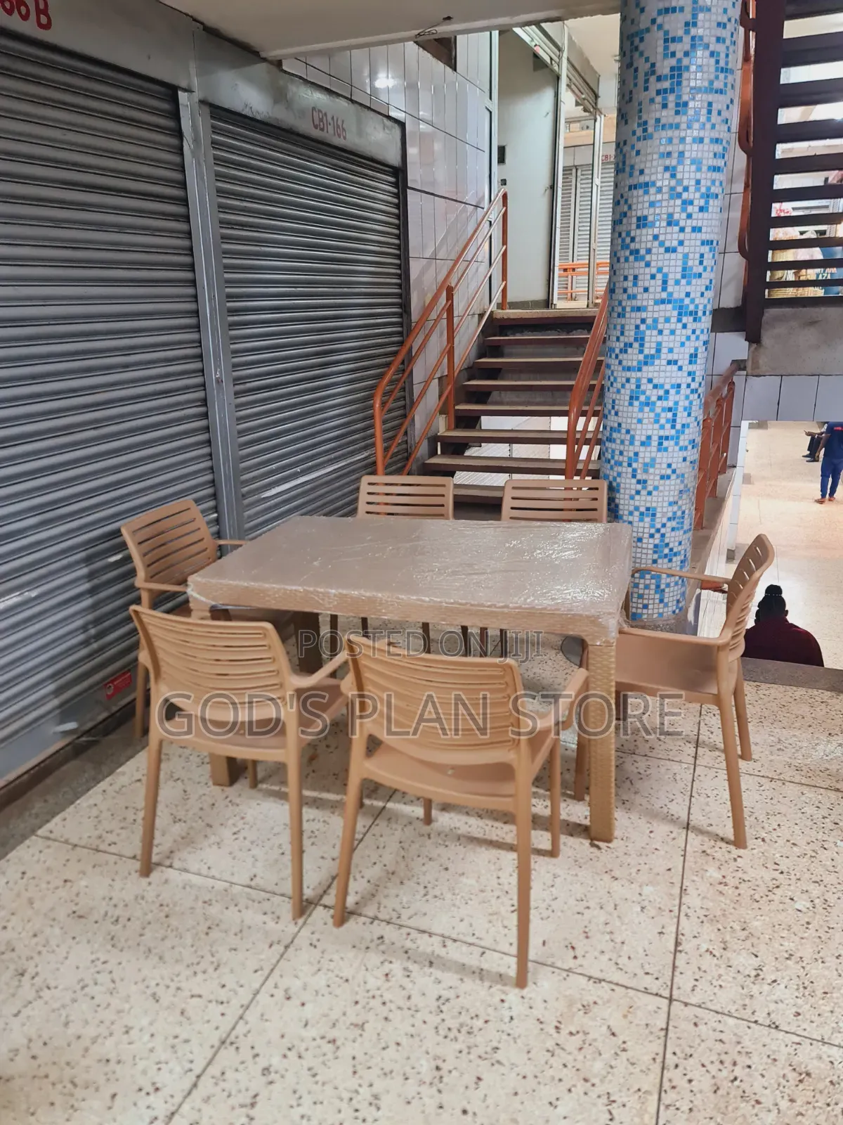 Regal 6 Seater Plastic Table and Chairs Plastic Table and Chairs