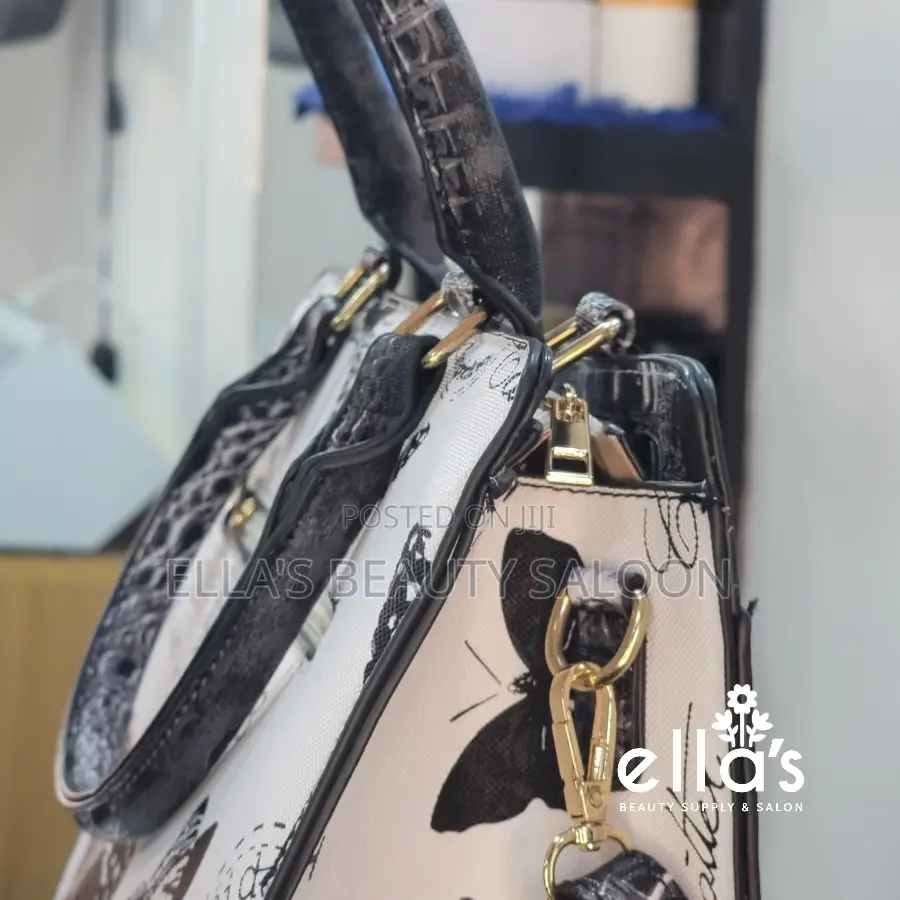 Women's Butterfly Print Handbag With Shoulder Strap – Black White