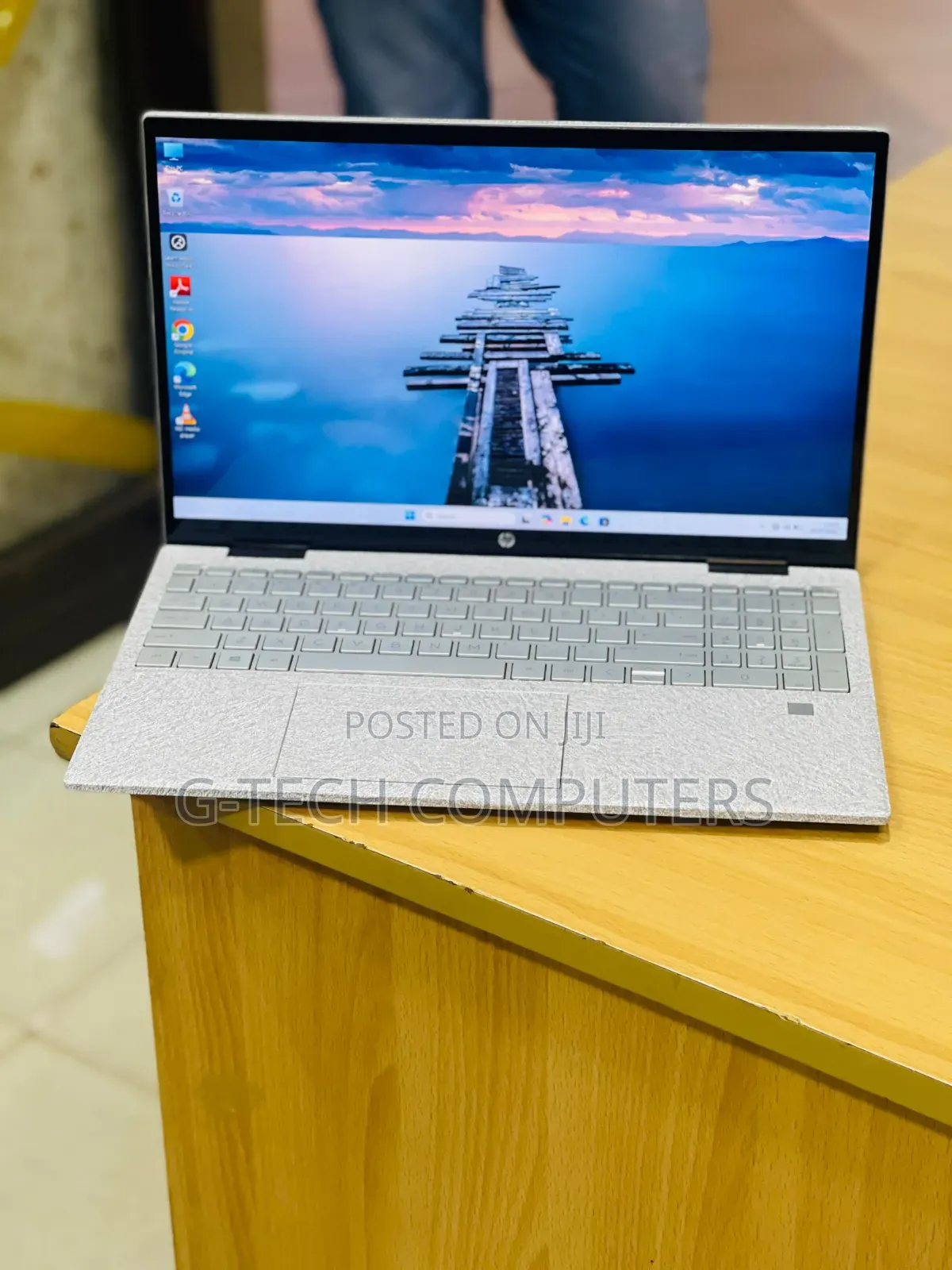 New Laptop HP Pavilion X360 15t 8GB Intel Core i5 SSD 512GB