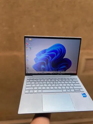 Laptop HP Dragonfly G4 32GB Intel Core i7 SSD 512GB