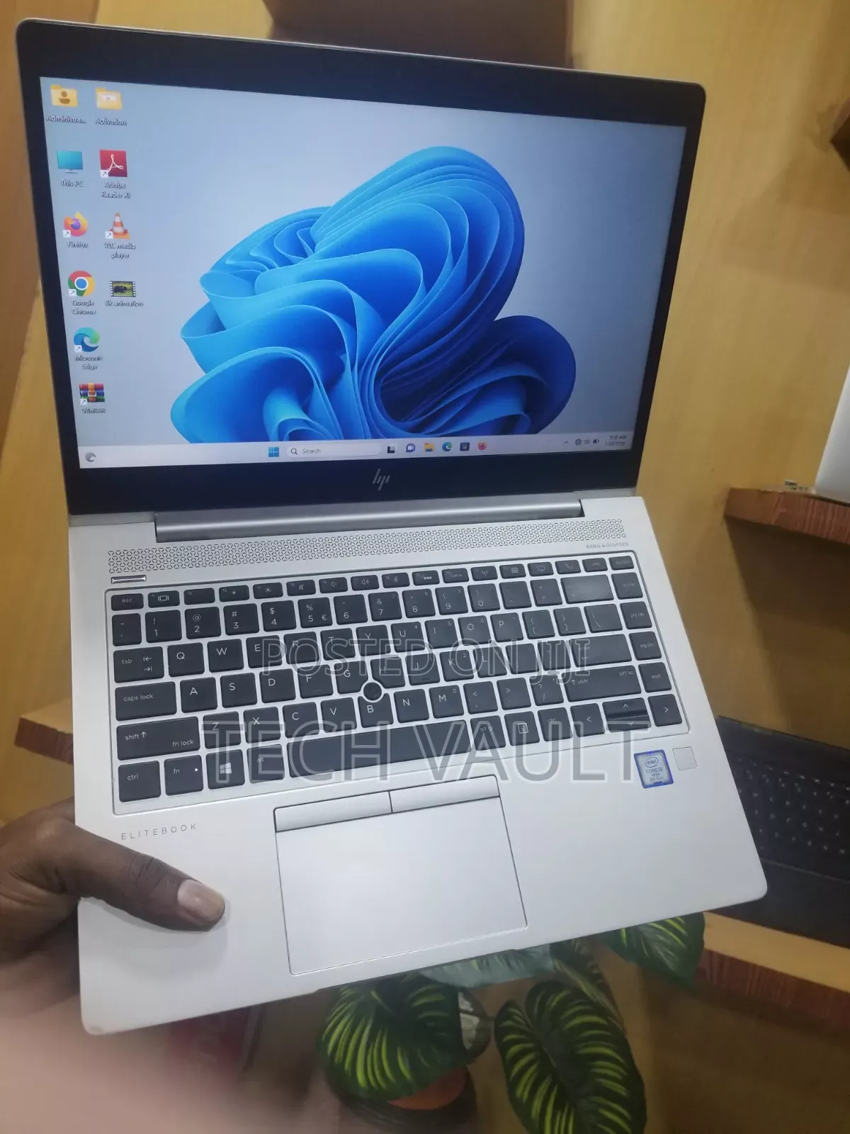 New Laptop HP EliteBook 840 G5 8GB Intel Core i5 SSD 256GB
