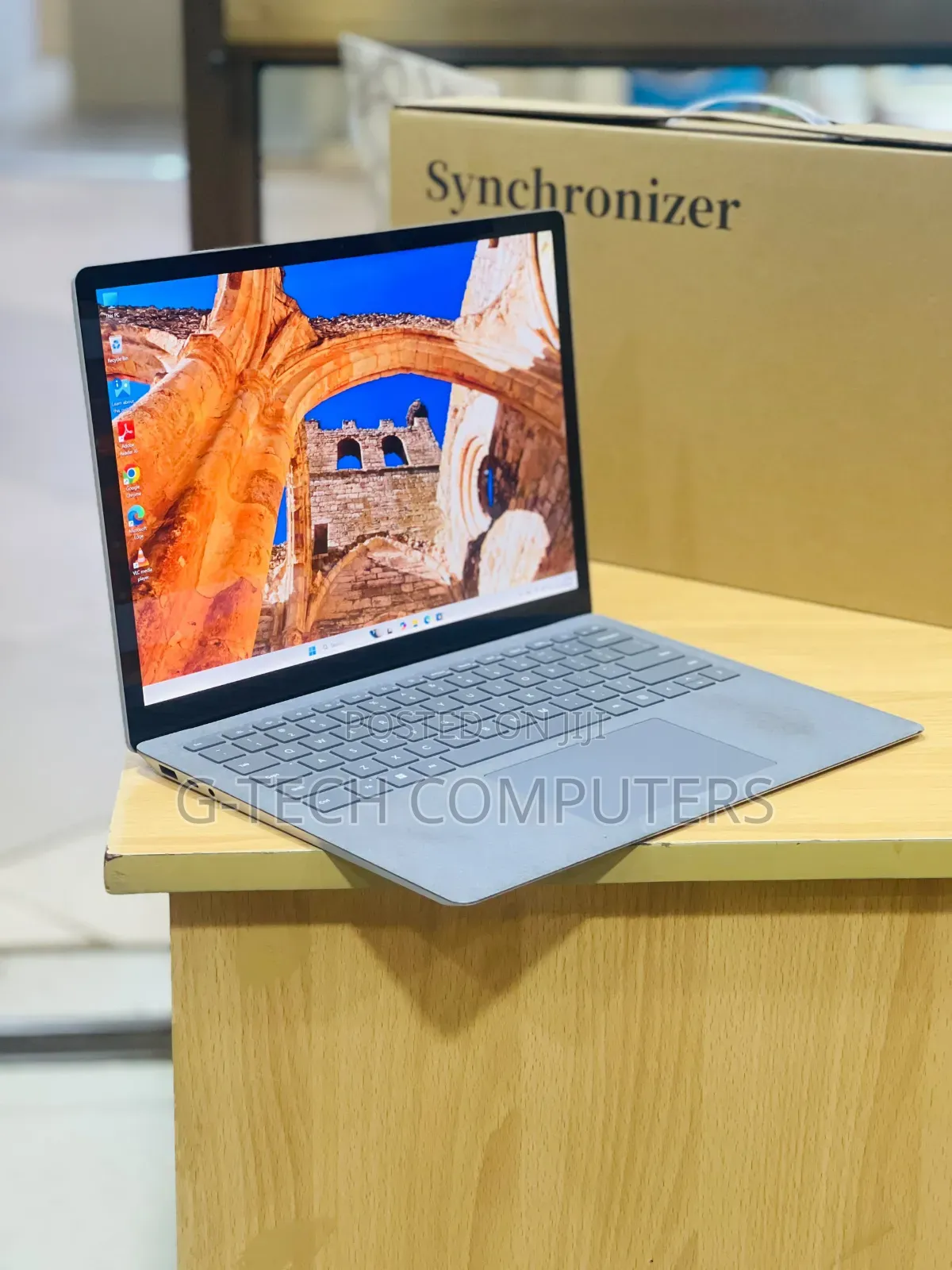 New Laptop Microsoft Surface Laptop 5 8GB Intel Core i5 SSD 256GB