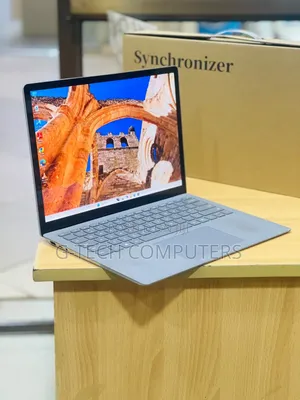 New Laptop Microsoft Surface Laptop 5 8GB Intel Core i5 SSD 256GB