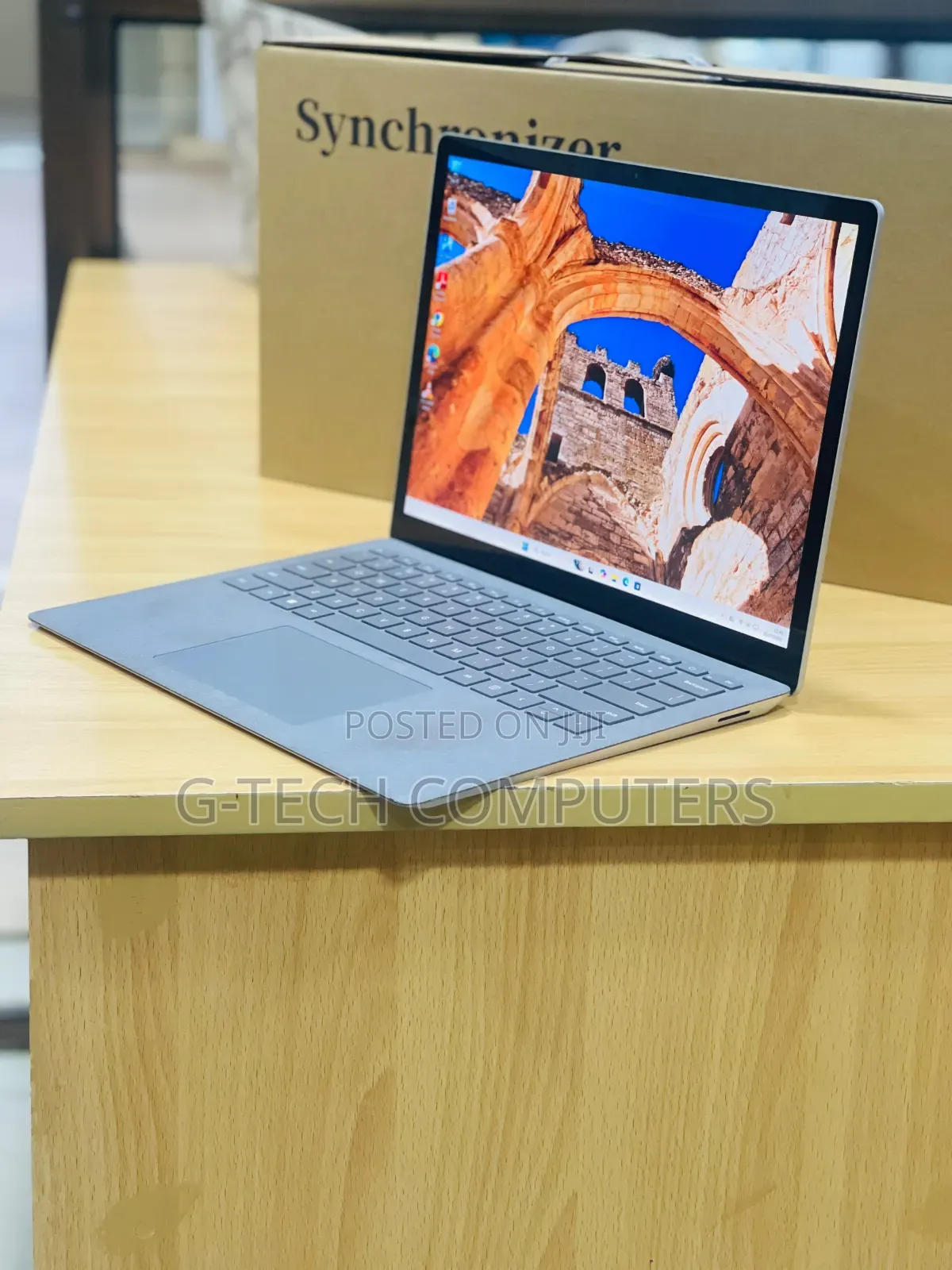 New Laptop Microsoft Surface Laptop 5 8GB Intel Core i5 SSD 256GB