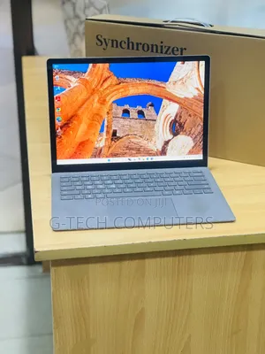 New Laptop Microsoft Surface Laptop 5 8GB Intel Core i5 SSD 256GB