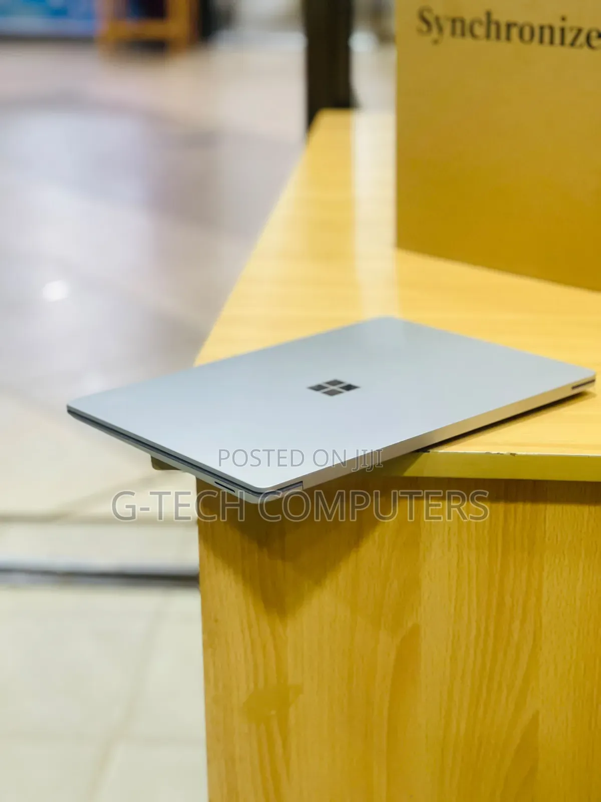 New Laptop Microsoft Surface Laptop 5 8GB Intel Core i5 SSD 256GB