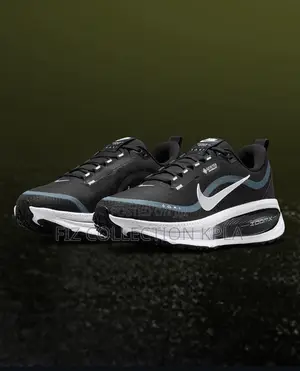 Nike Vomero 18 GORE-TEX Waterproof Running Shoes