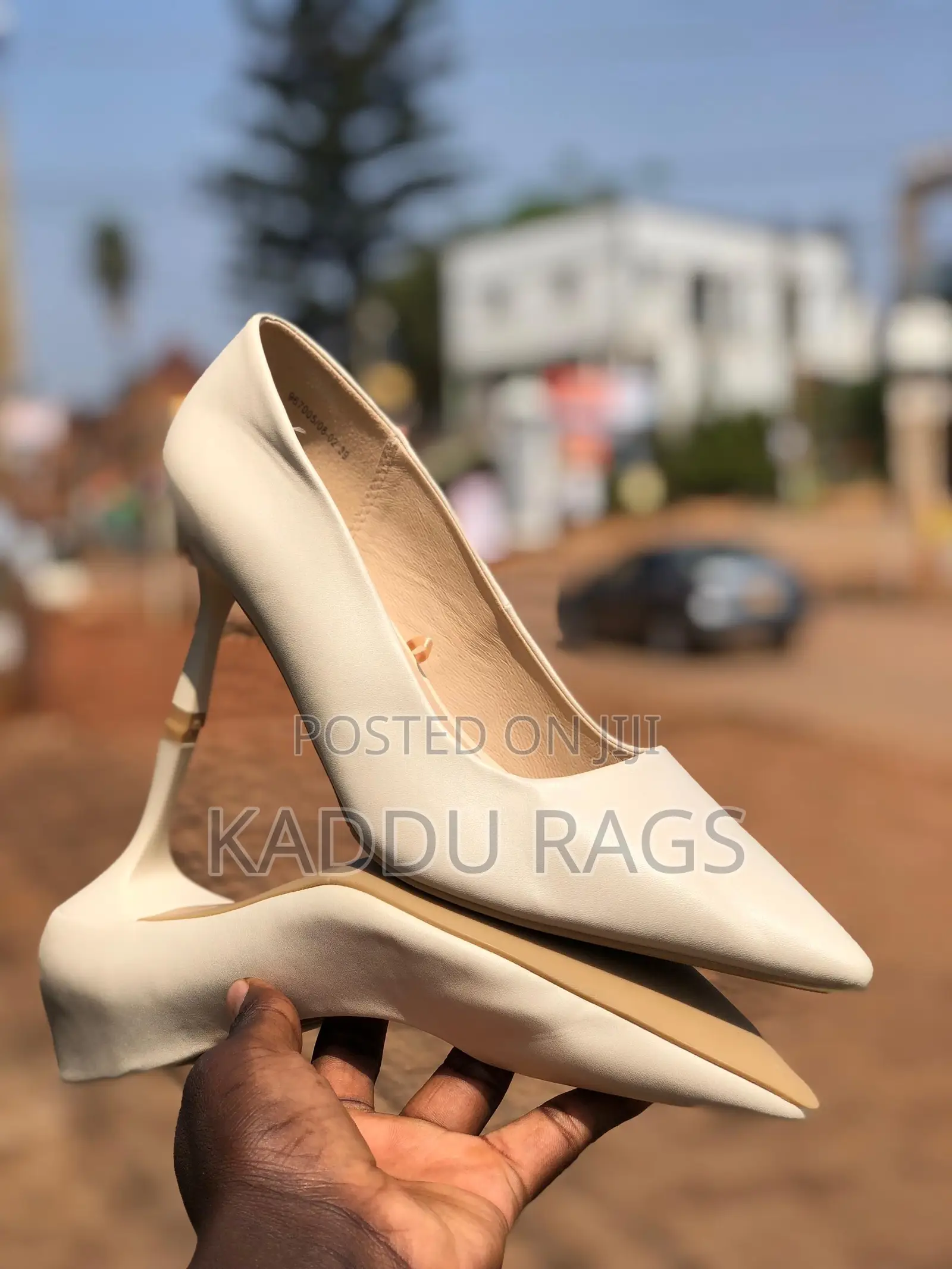 Secondhand Shoes