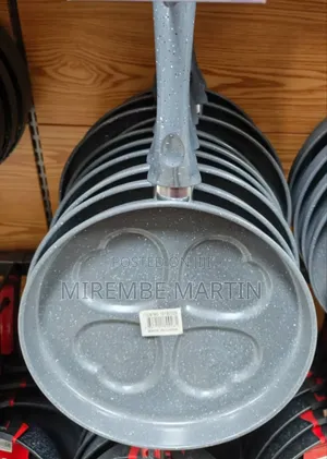 Grey Non Stick 4 Cup Heart Shape Egg Frying Pan.