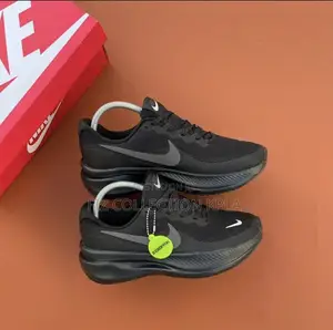 Nike Revolution 8 Black Running Shoes
