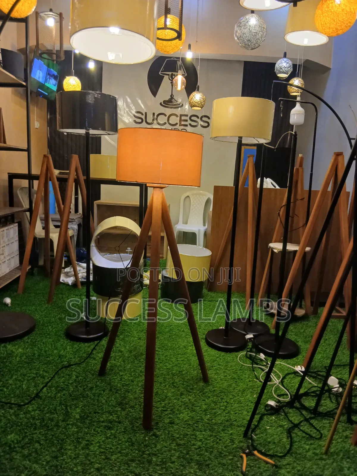 Wooden Standing Tripod Floor Lamps