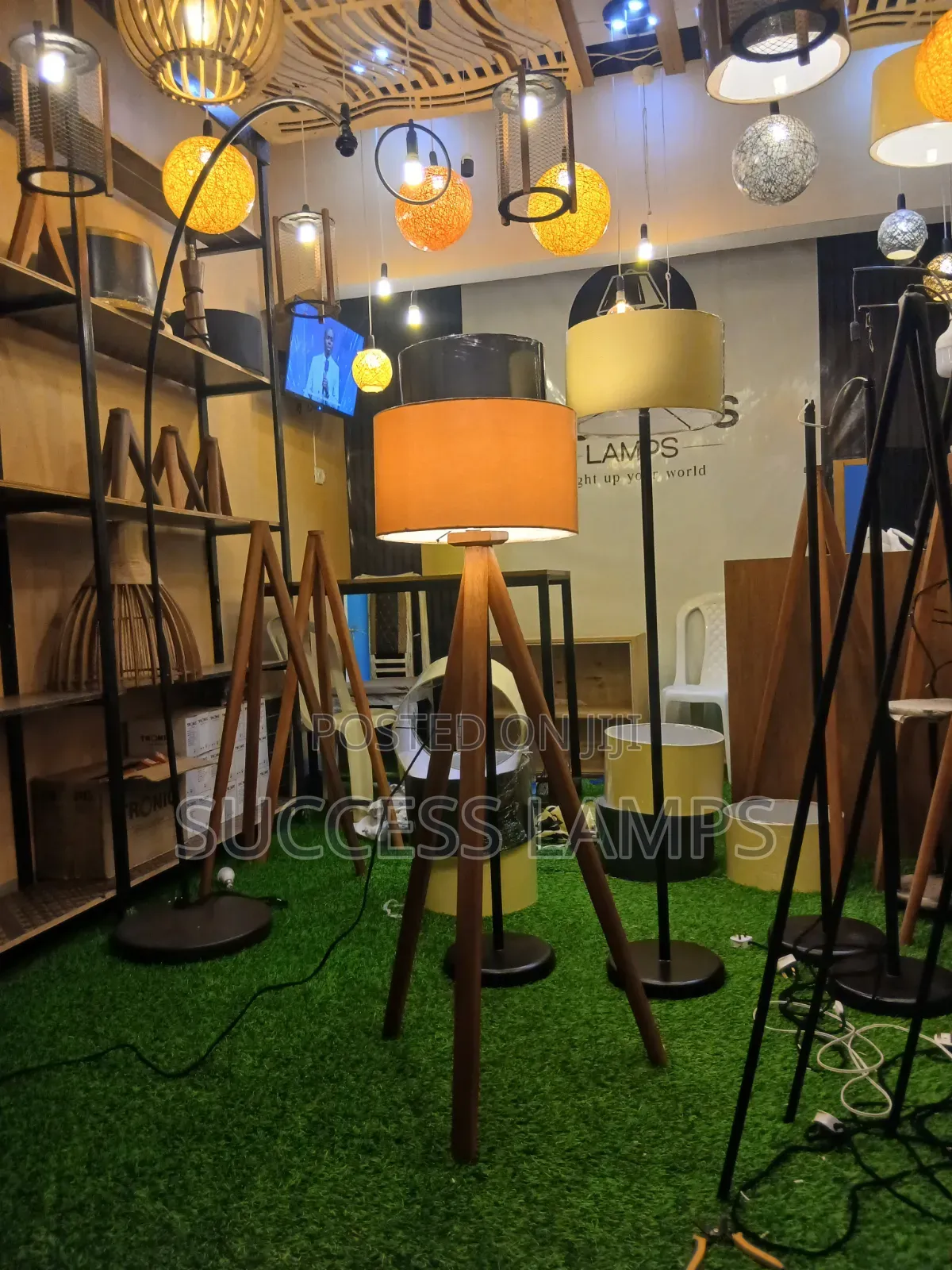 Wooden Standing Tripod Floor Lamps