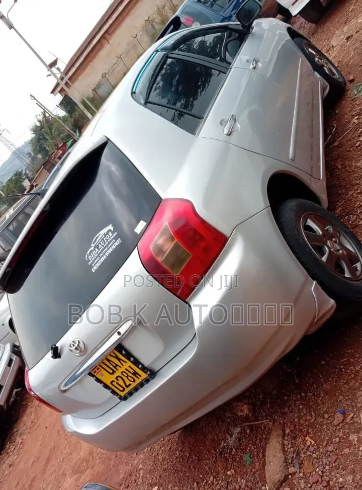 Toyota Allex 2005 Silver