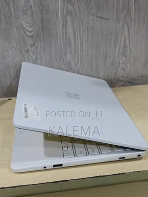 New Laptop Microsoft Surface Laptop SE 8GB Intel Celeron SSD 128GB