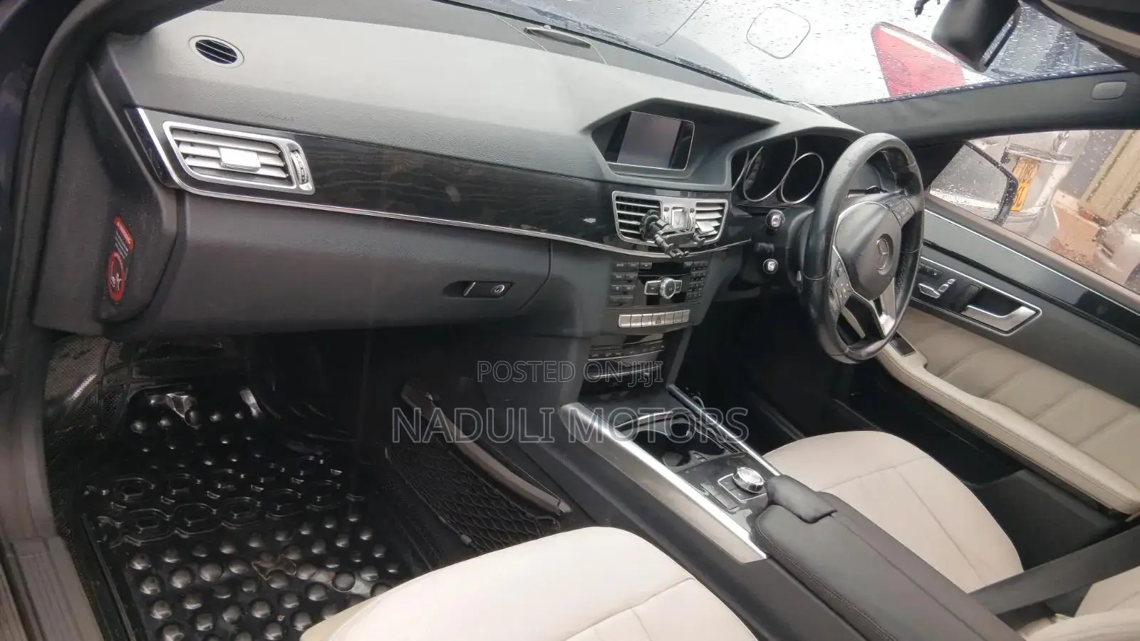 Mercedes-Benz E250 2017 Blue