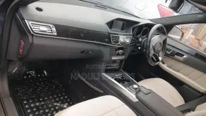 Mercedes-Benz E250 2017 Blue