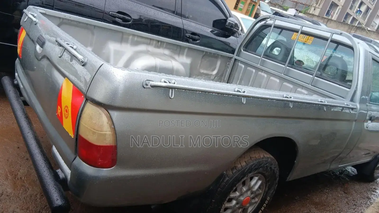 Mitsubishi L200 2000 Gray