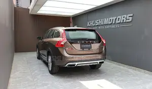 Volvo V60 2017 Brown