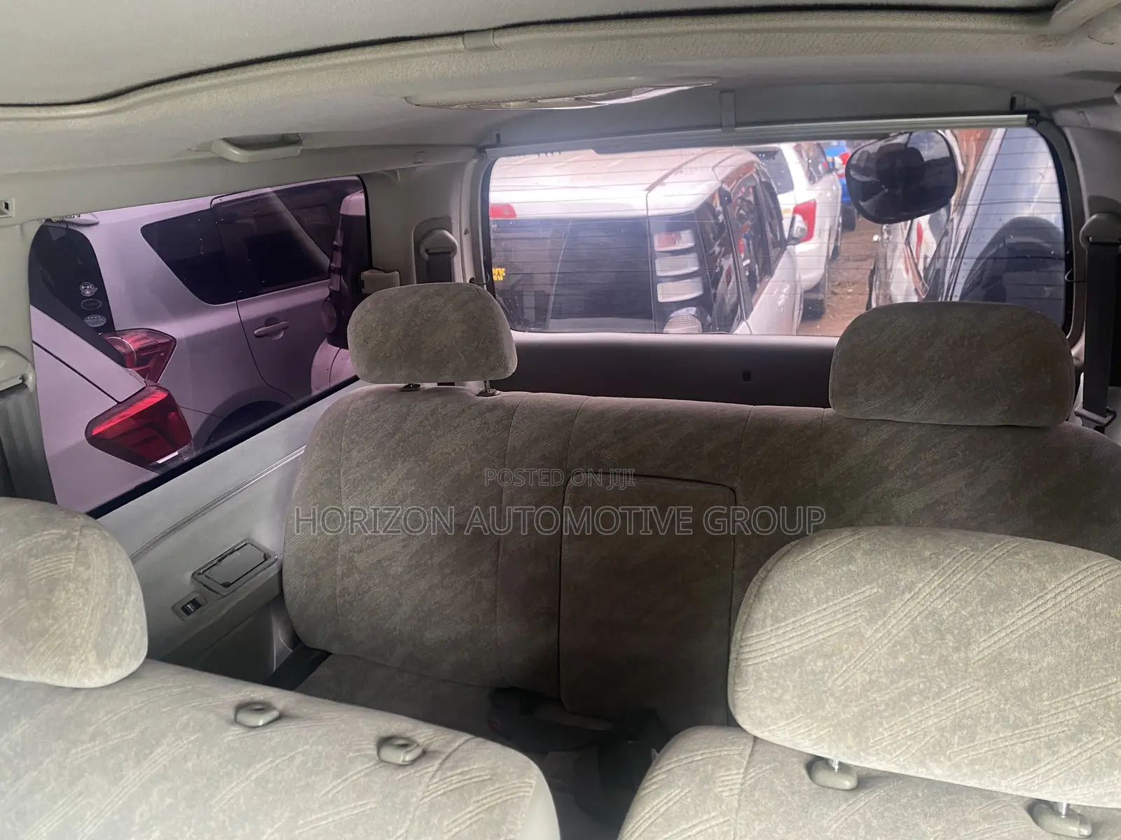 Toyota Regius 1998 White