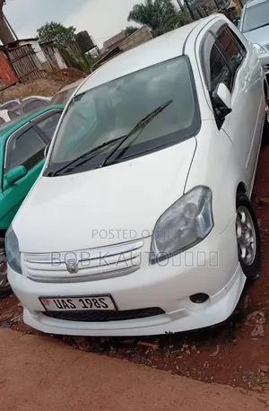 Toyota Raum 2005 White