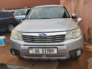 Subaru Forester 2010 Silver
