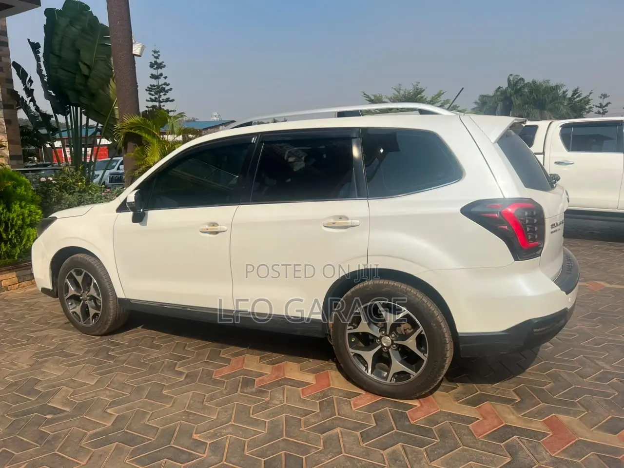 Subaru Forester 2.0XT Touring AWD 2017 White
