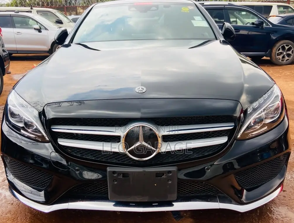 Mercedes-Benz C200 2017 Black