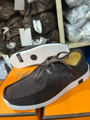 Clarks Wallabee Brown Suede Casual Shoes