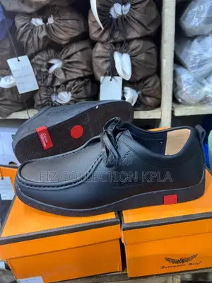 Clarks Wallabee Black Leather Moccasin Shoes