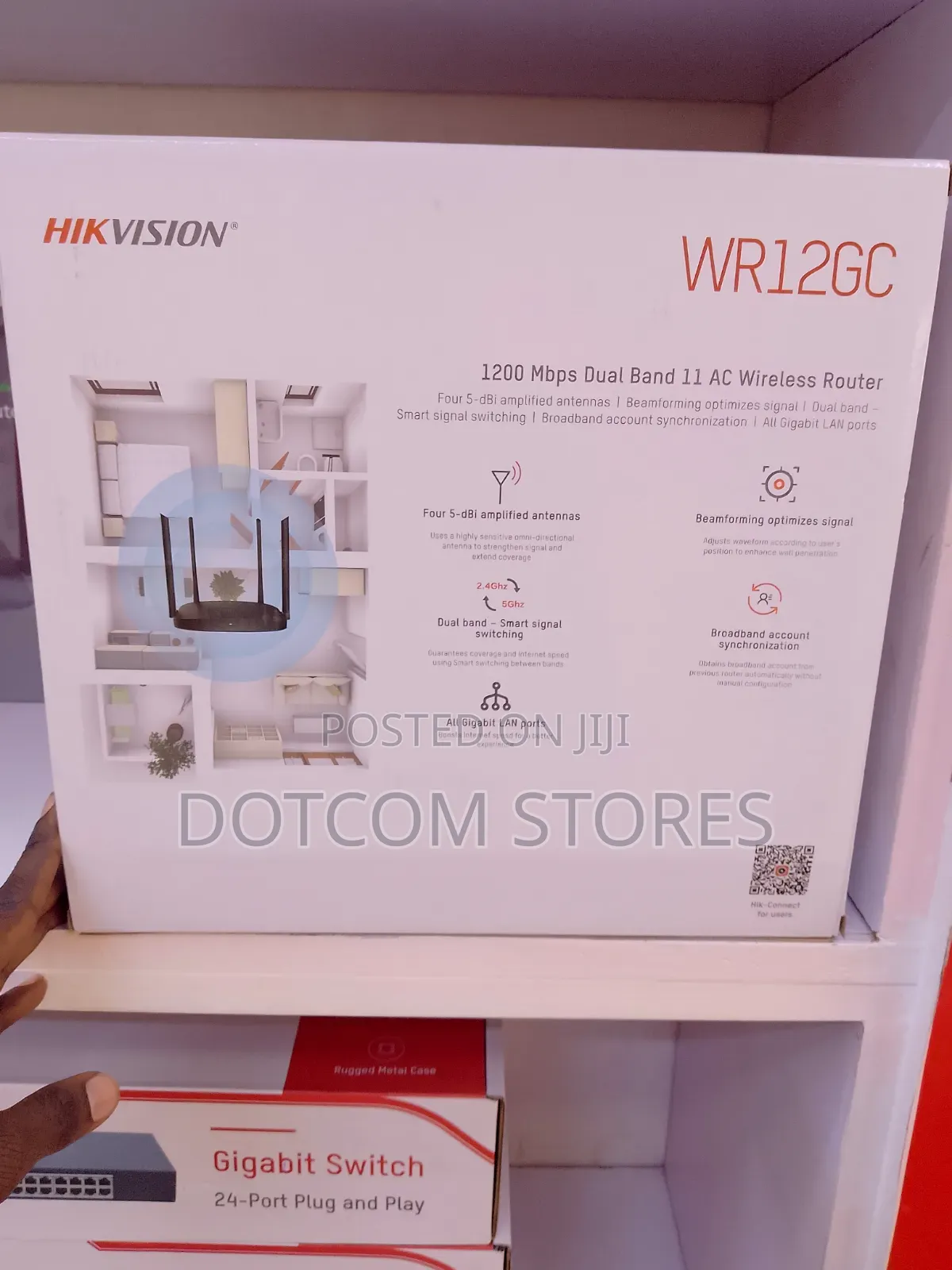 Hikvision 1200mbps Wireless Router Dual Band Extender.
