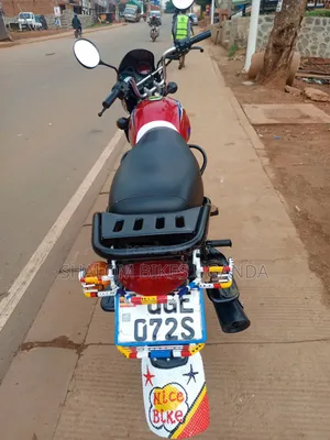 Bajaj CT 125X 2025 Red