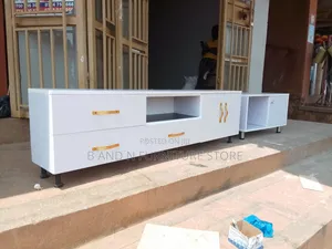 Beautiful TV Stand 6fts and Center Table