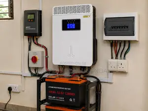 3200W Hybrid Solar Inverter Pure Sine Wave 24V MPPT