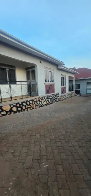 2bdrm Duplex in Division A for sale