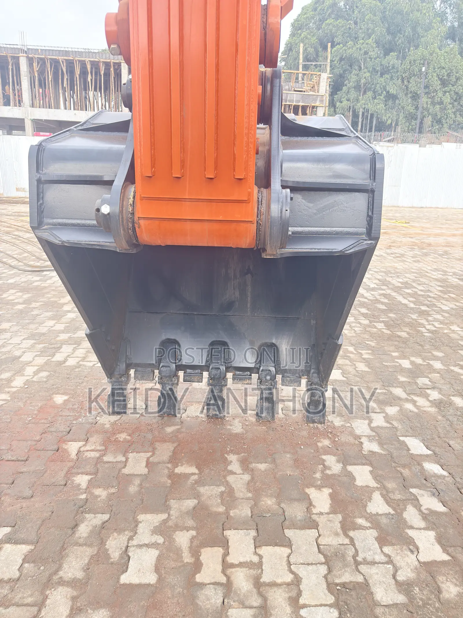 Hitachi Top Quality Equipment