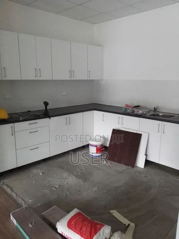 Luxury Kitchen Cabinet Per Metre Call Us