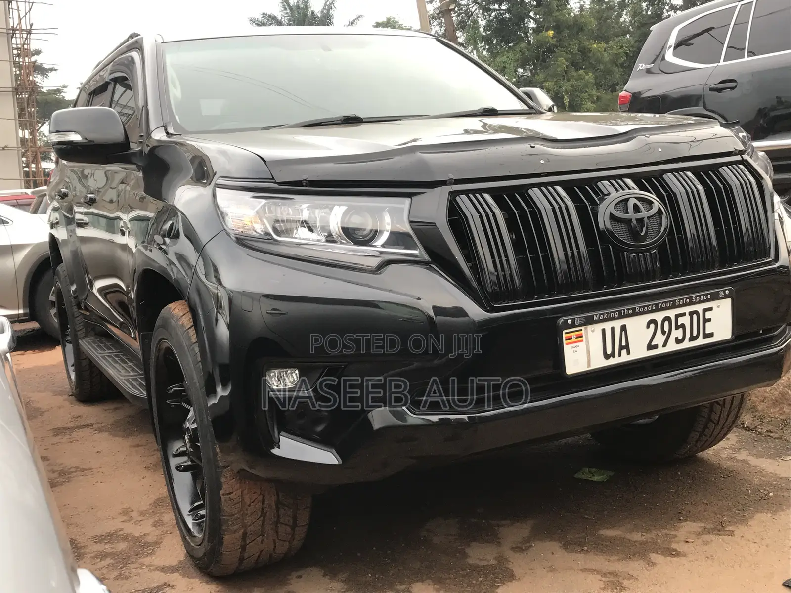 Toyota Land Cruiser Prado 2017 Black