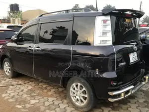 Toyota Sienta 2012 Black