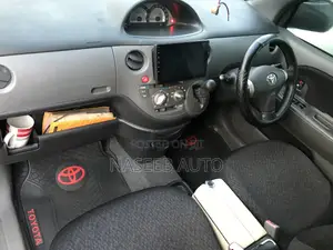 Toyota Sienta 2012 Black