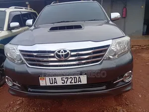 Toyota Fortuner 3.0 D AWD 2006 Gray