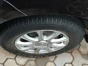 Toyota Sienta 2012 Black