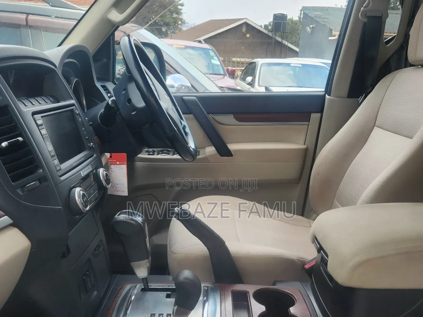 Mitsubishi Pajero 2011 White